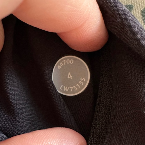 Lululemon Track Attack Short - Picture 9 of 10